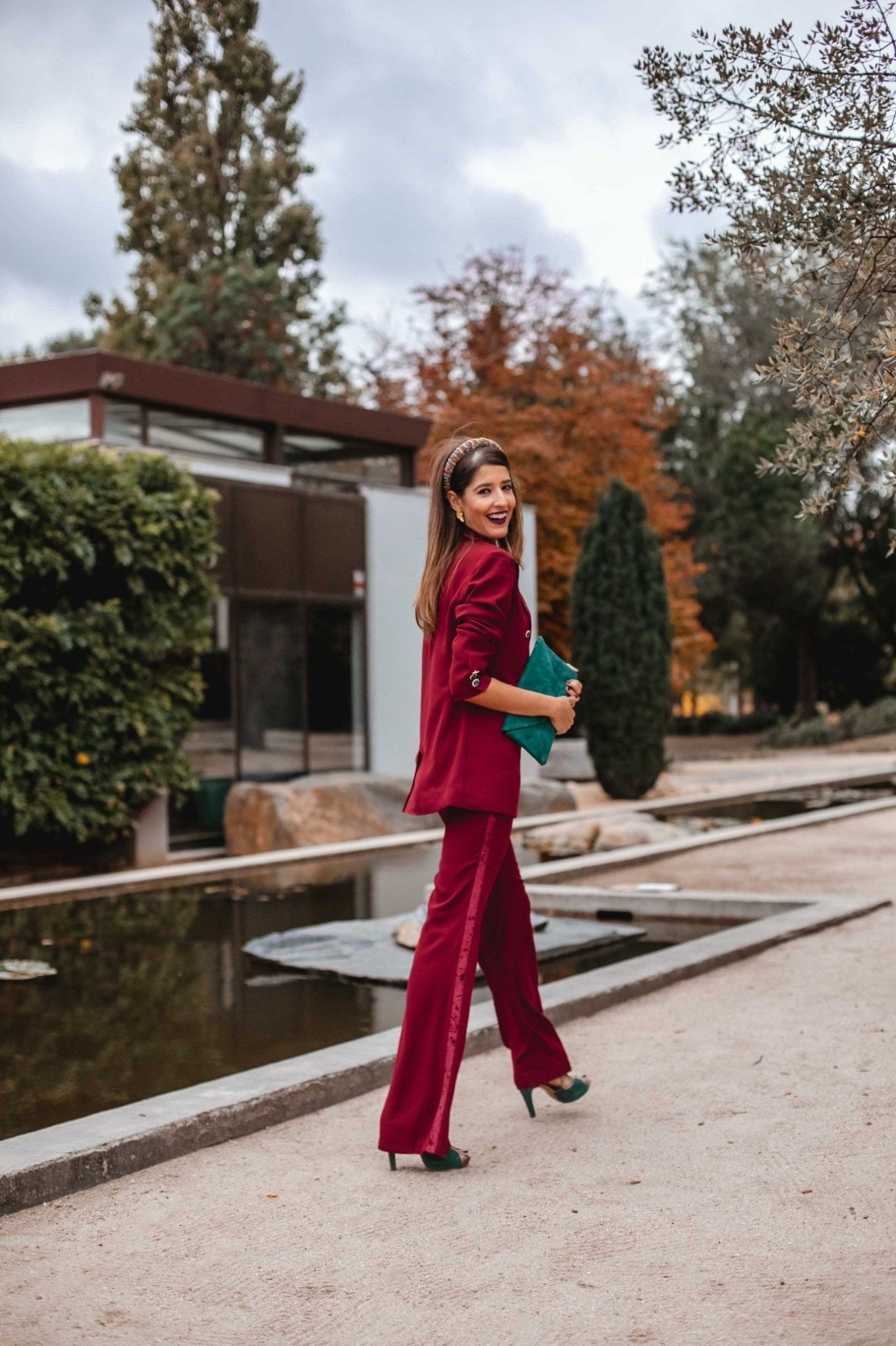 Traje Chaqueta Alfonsine + Pantalon Didier Cereza · Bohemian Rhapsody · - Bruna