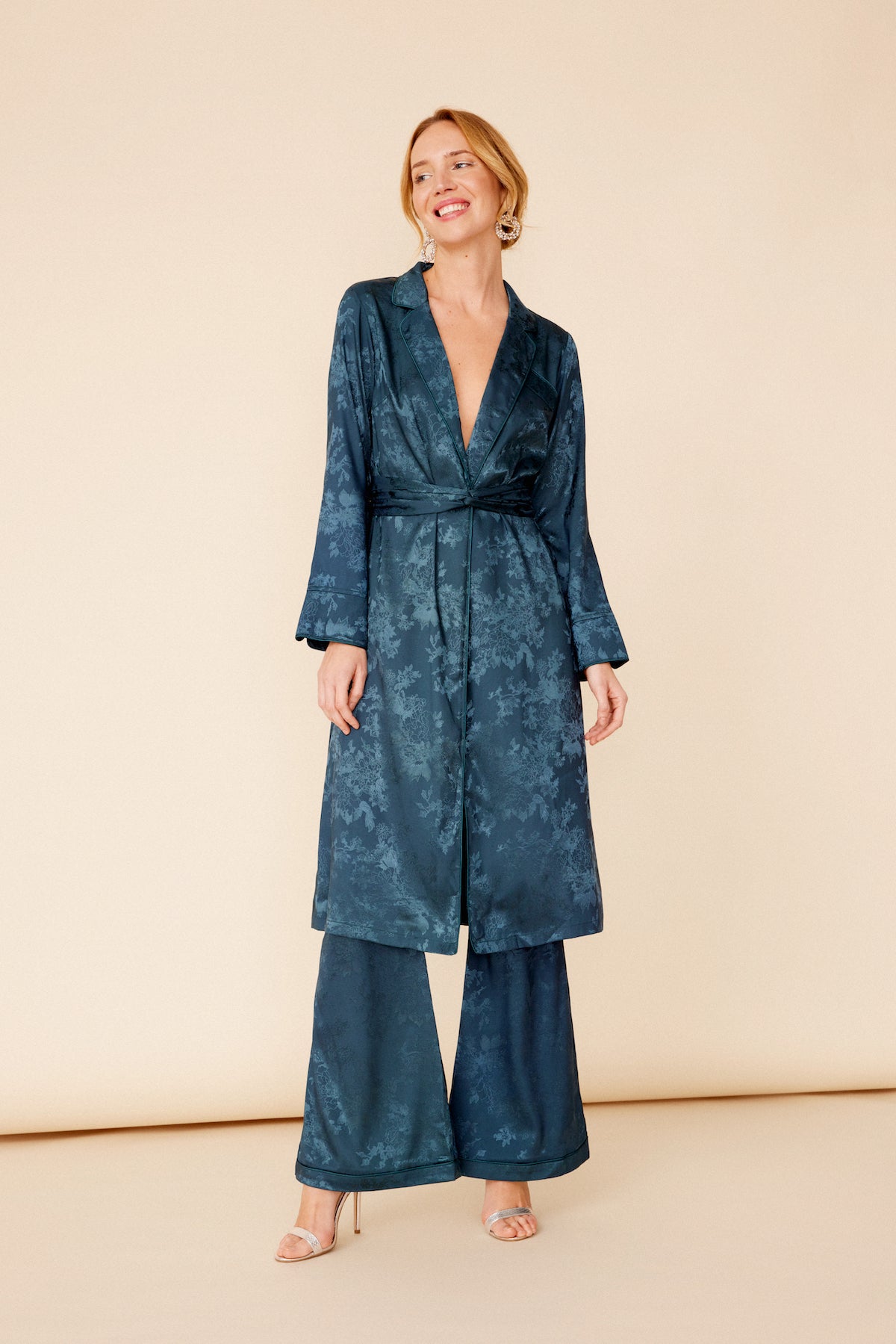 Traje Chaqueta Arissa + Pantalon Kumi Teal · Wisteria · - Bruna