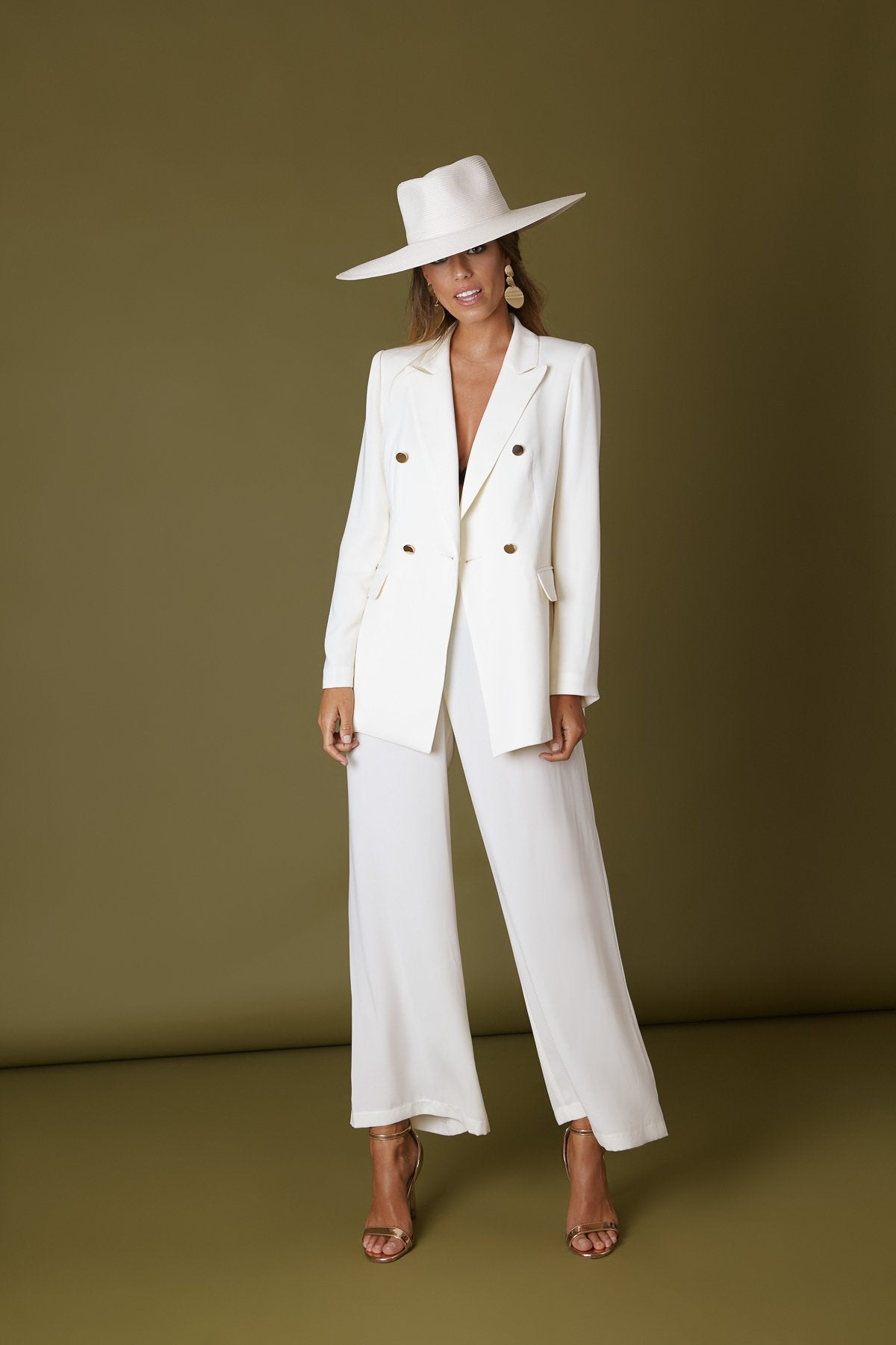 Traje Chaqueta Bibi + Pantalon Libi Crema · Iconics · - Bruna