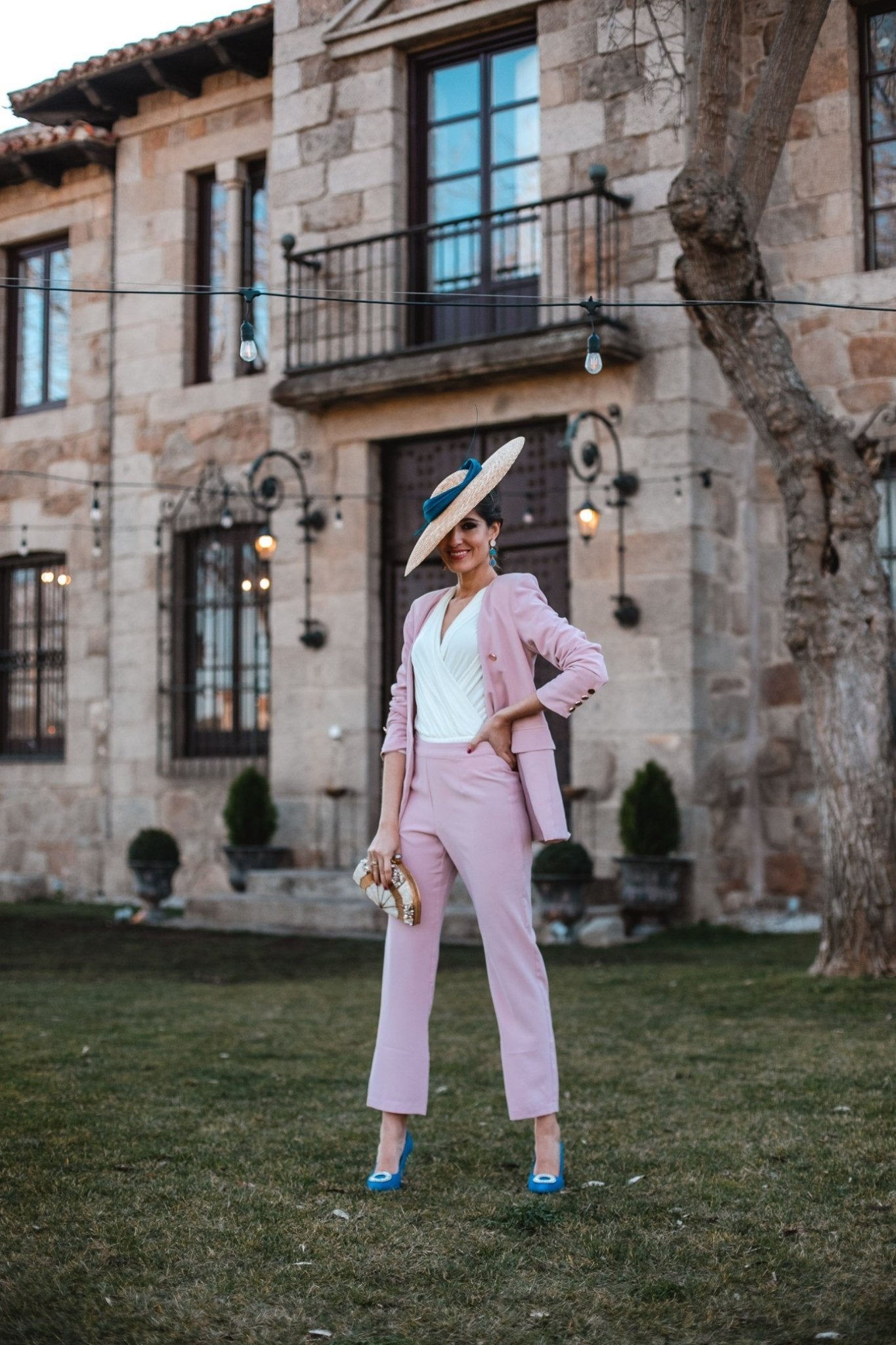 Traje Chaqueta Cornelia & Pantalon Alexandra Rosa · Pretty in Pink · - Bruna