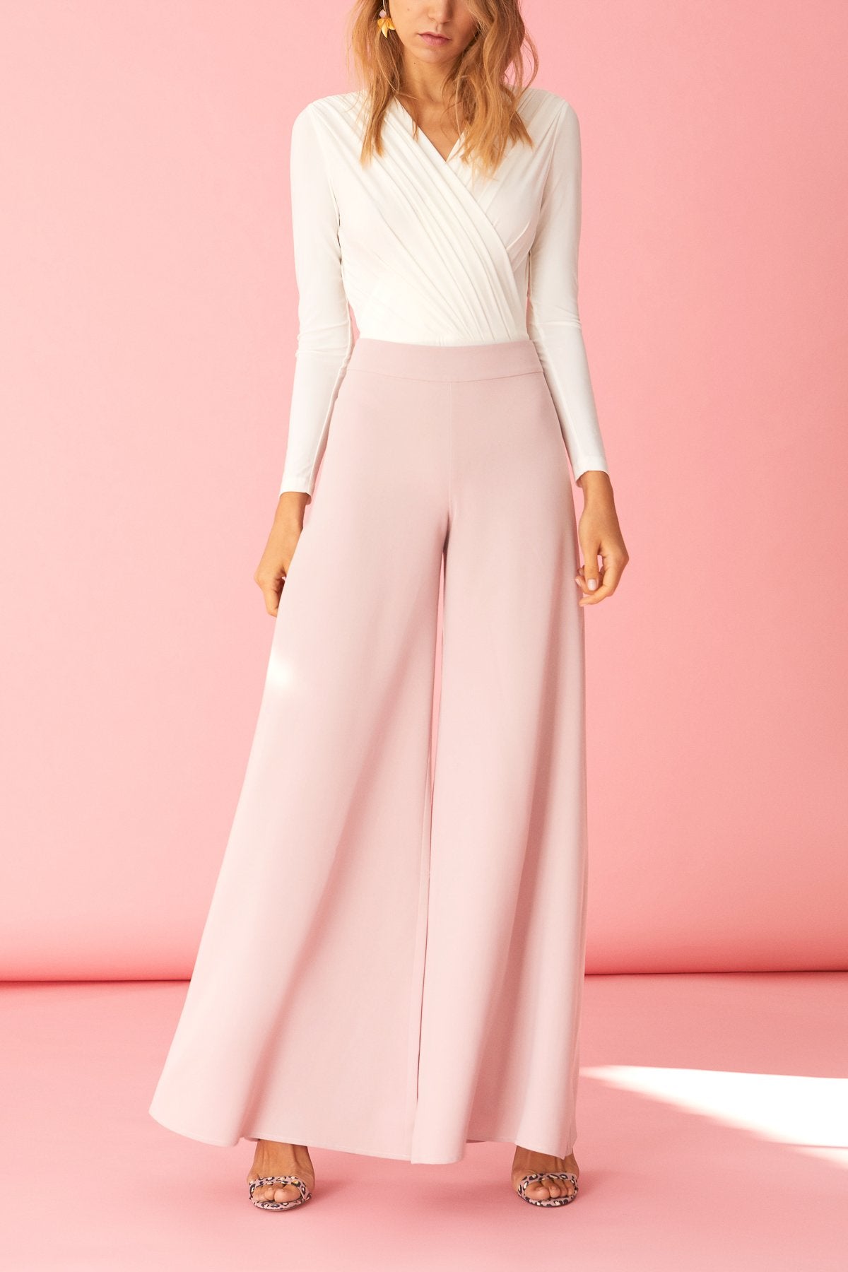 Traje Chaqueta Cornelia & Pantalon Lyn Rosa · Pretty in Pink · - Bruna